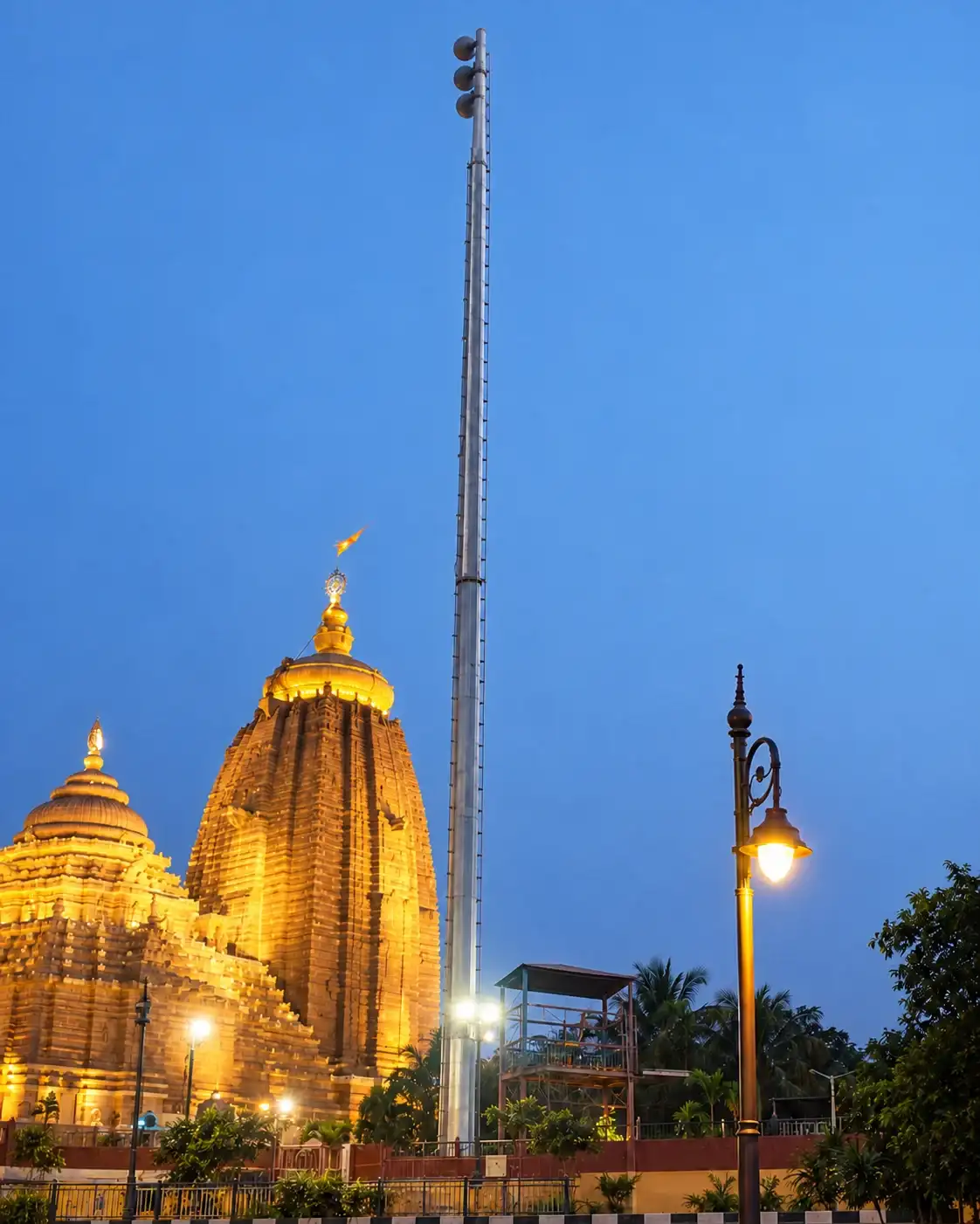 Octagonal poles and high mast lighting at Jagannath Mandir, Digha by Subham Poles